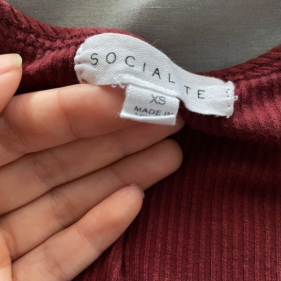 Maroon shirt - Picture 2 of 2